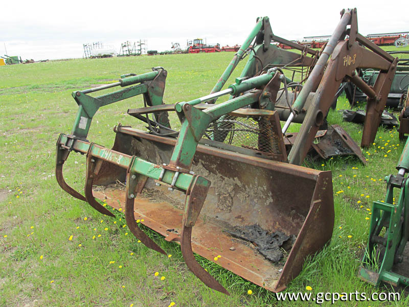 740 LOADER 8FT W/ GRAPPLE
